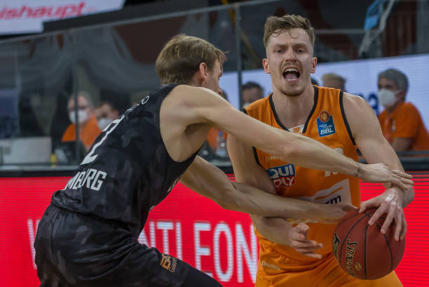 的缺席是不 的缺席是不