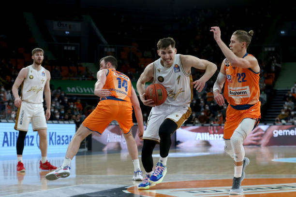 他展示了不 他展示了不